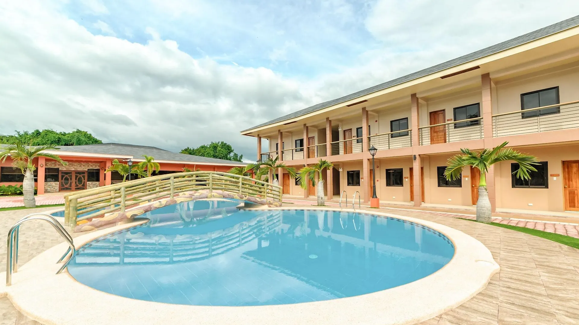 Flushing Meadows Resorts & Playground Panglao 3*,  Philippines
